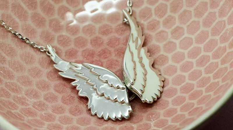 Bijuteria asas de anjo da guarda