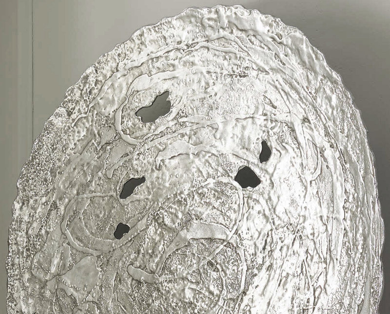 Escultura vertical de pewter