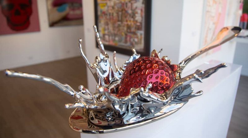 Obra de arte de metal