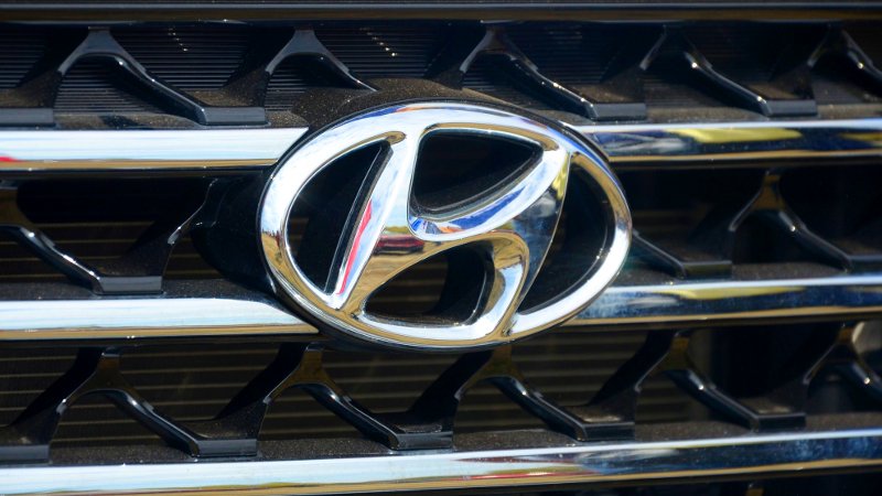 Logomarca da fábrica de automóveis Hyundai