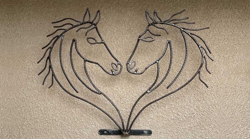 Cabeças de cavalo de metal para decoração