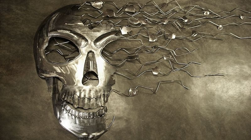 Crânio de metal para decoração